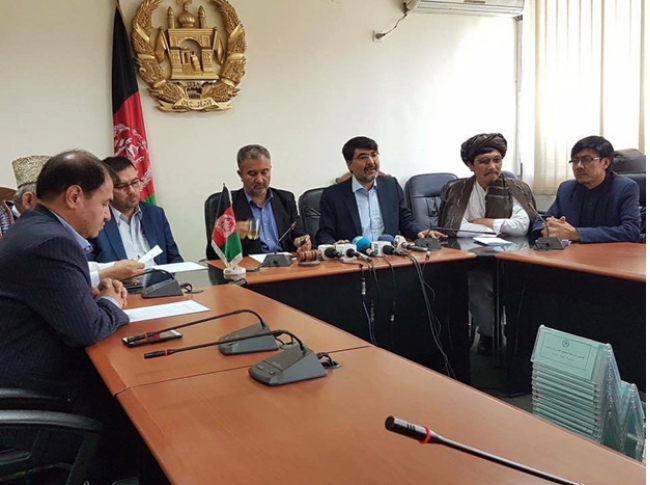 نمايندگان غزني: تقسيم بندي غزني به سه حوزه، نقض آشکار قانون است